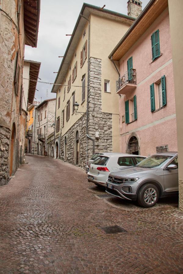 Charme Nel Borgo Di Bienno Di Design, Natura & Relax Eksteriør billede